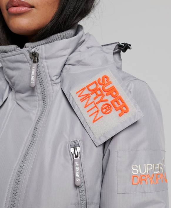 kadınlar Superdry açık gri dağ sd rüzgarlık ceket NNTB3533
