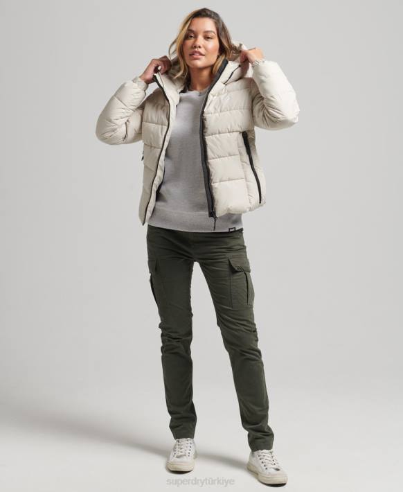 kadınlar Superdry bej kapüşonlu spirit spor şişme mont NNTB3725