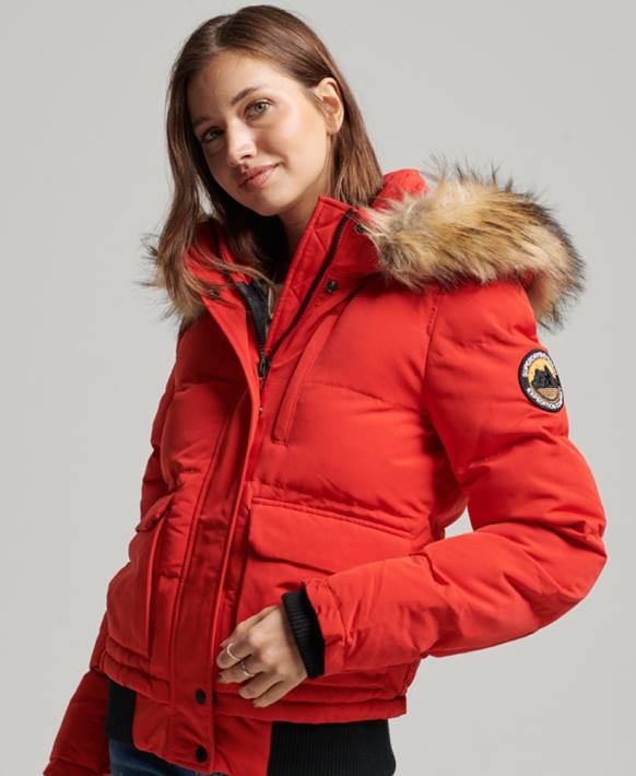 kadınlar Superdry kırmızı everest kapüşonlu şişme bomber ceket NNTB3751