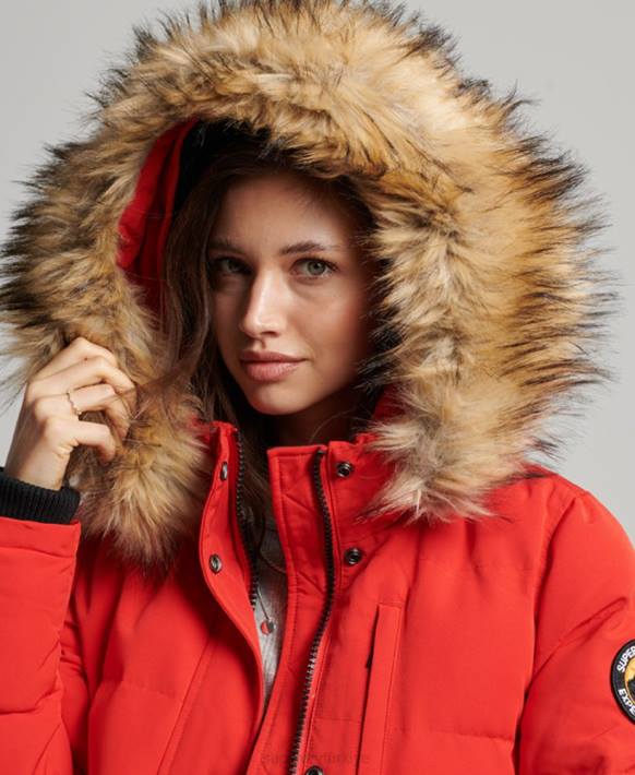 kadınlar Superdry kırmızı everest kapüşonlu şişme bomber ceket NNTB3751