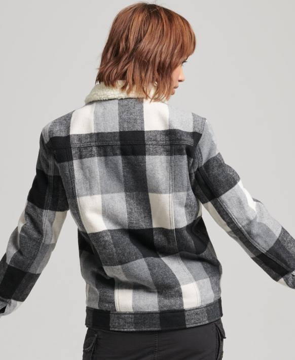 kadınlar Superdry siyah büyük beden yün shepa trucker ceket NNTB5727