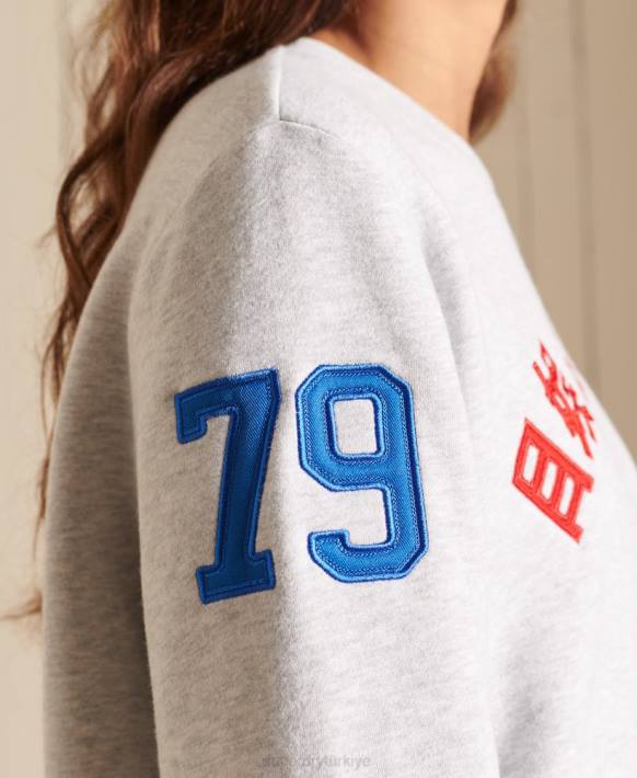kadınlar Superdry açık gri büyük boy eski logo kaynak ekibi sweatshirt NNTB6143