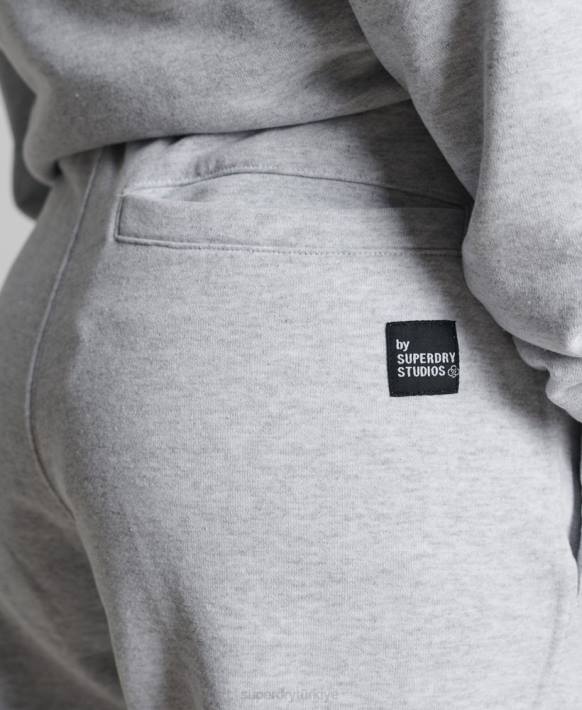 kadınlar Superdry açık gri geri dönüştürülmüş mikro yan koşucu NNTB3936