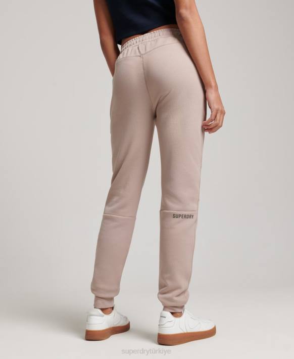 kadınlar Superdry açık gri teknoloji koşucuları NNTB3897