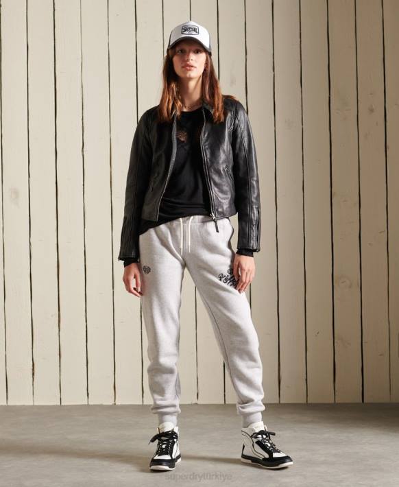 kadınlar Superdry açık gri zanaat koşucularıyla gurur duymak NNTB6613