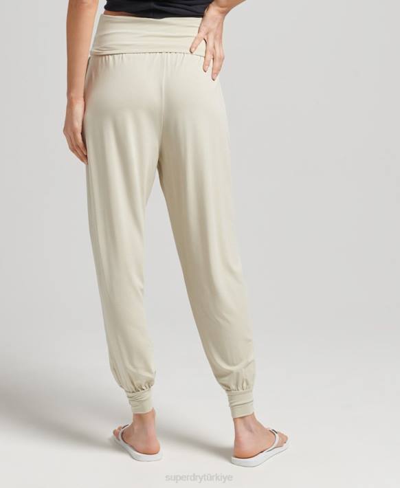 kadınlar Superdry bej stüdyo harem koşucuları NNTB3946