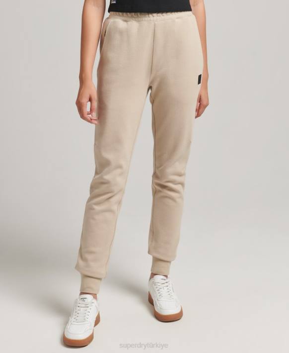 kadınlar Superdry bej teknoloji koşucuları NNTB3917