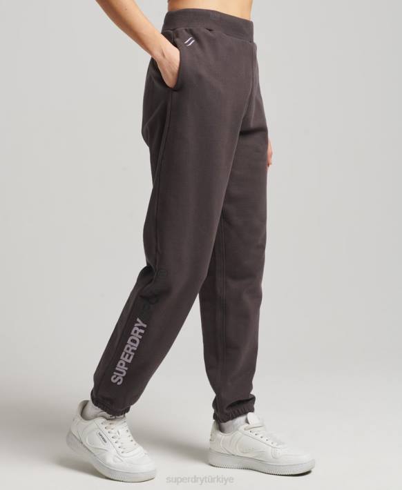 kadınlar Superdry gri çekirdek koşucular NNTB3908