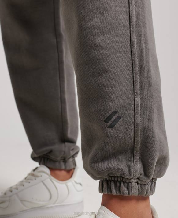 kadınlar Superdry gri çekirdek spor koşucuları NNTB3926