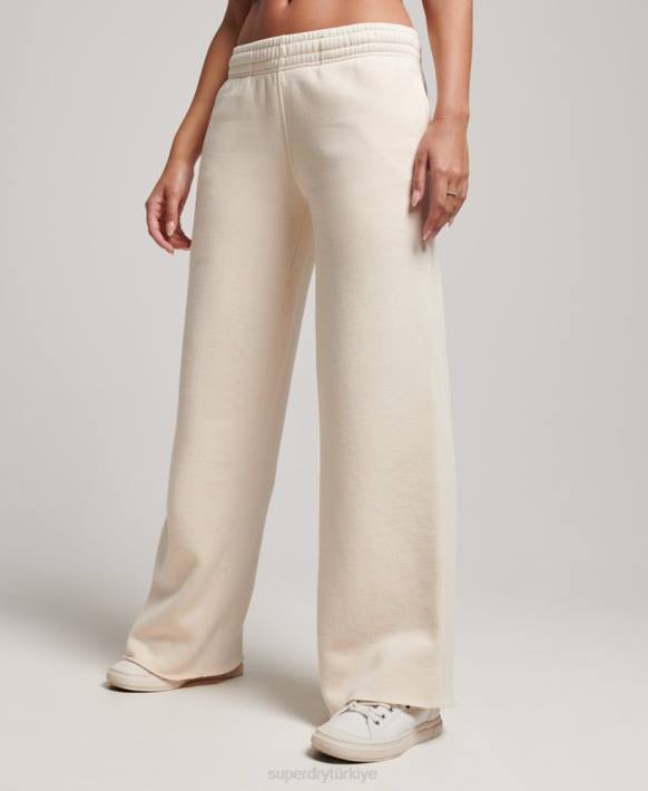 kadınlar Superdry krem düz koşucuları yıkamak NNTB3900