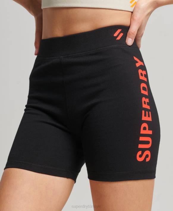kadınlar Superdry siyah code core spor döngüsü şortu NNTB3131