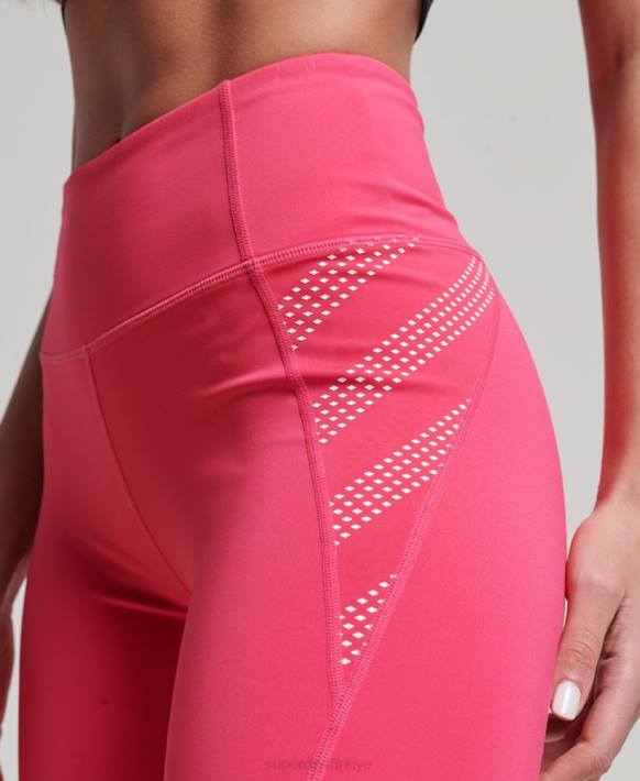 kadınlar Superdry pembe çekirdek 6 inç dar şort NNTB6348
