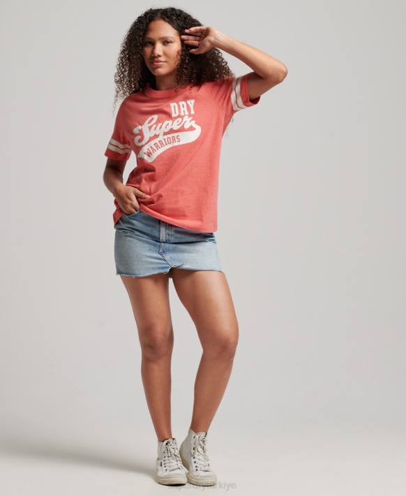 kadınlar Superdry mercan organik pamuklu vintage betikli üniversite tişörtü NNTB2247