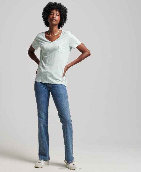 kadınlar Superdry yeşil organik pamuklu cepli v yaka t-shirt NNTB6206